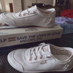 Women's shoes